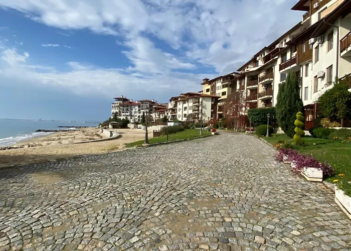 Garden Of Eden - Panorama C15 Rey&mar