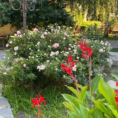 Garden Of Eden - Panorama C-1-15 Reymar شقة